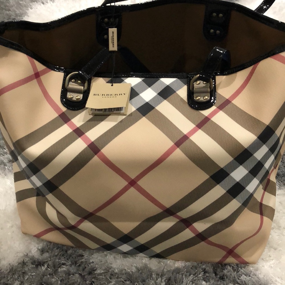Burberry tote